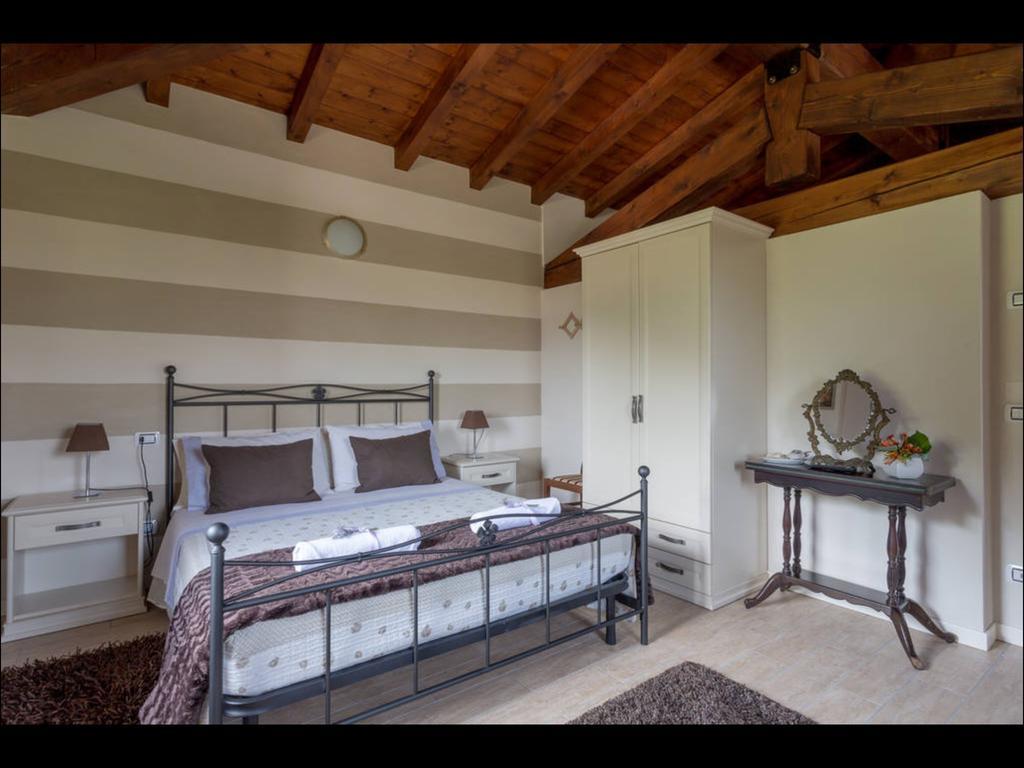 Couette-café Ronco Degli Ulivi